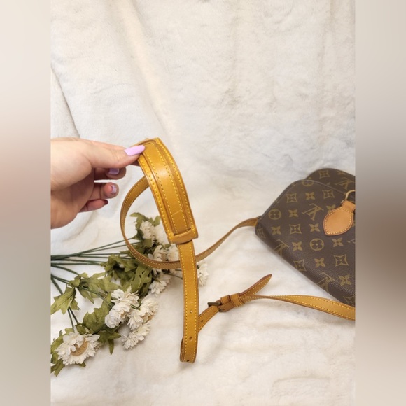 Authentic Louis Vuitton Saint Cloud MM crossbody shoulder bag - Picture 11 of 16